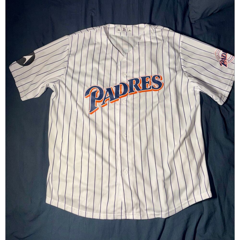 San Diego Padres XL Trevor Hoffman pinstripe Jersey